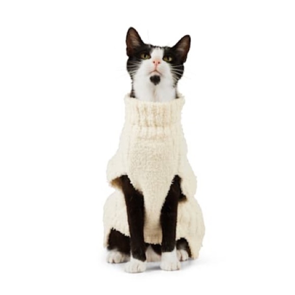 Merry Makings Chunky Knit Sweater for Pets, Small, & medium White - Picture 3 of 13